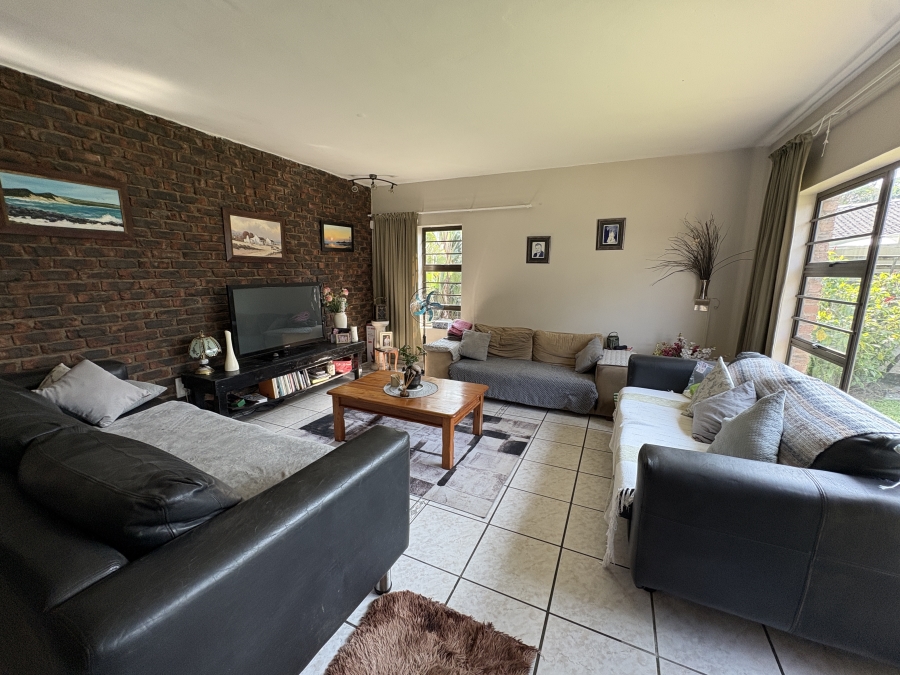 4 Bedroom Property for Sale in Beacon Bay Eastern Cape